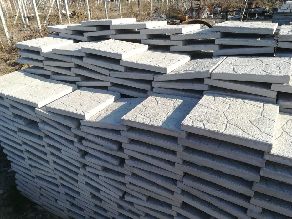 Бетонови изделия - коруби, колове и др.