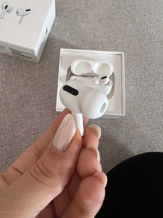 AirPods Pro Gen 1 2019