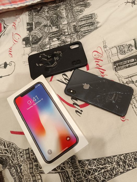 Продам айфон х.