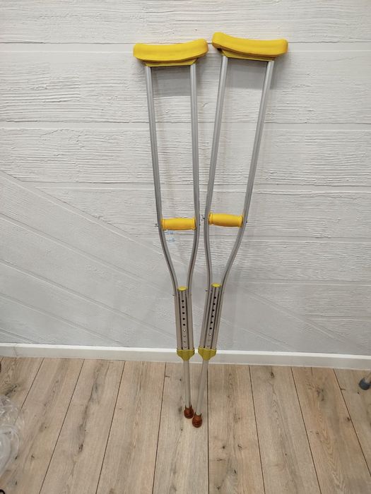 Костыли подмышечные