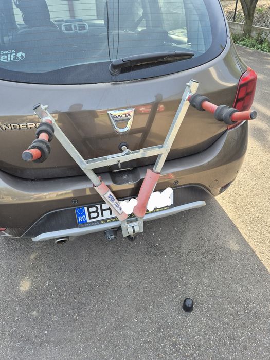 Vand suport bicicleta pe carlig, model V