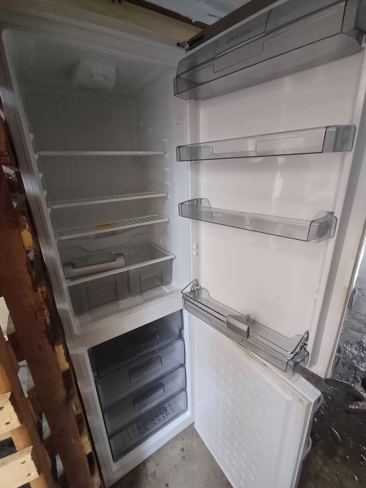 Vând mașină de spălat,frigider ,boilar și aragaz