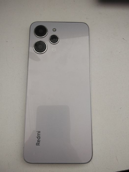 Продам телефон Xiaomi Redmi 12