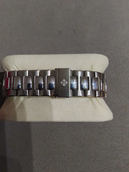 Patek Philippe Nautilus като нов