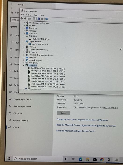 Medion 17,3• procesor i5 generatia 10• 12gb ram DDR4• SSD
