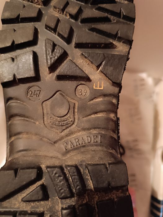 Берцы  39 размер фирма Фарадей(Москва)