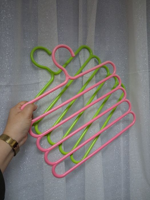 Продам вешалки для платков 1шт -1000.