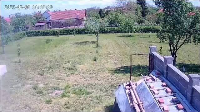 De vânzare! Două proprietăți!