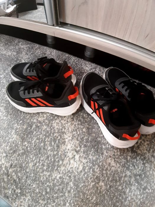 Adidași Adidas universali