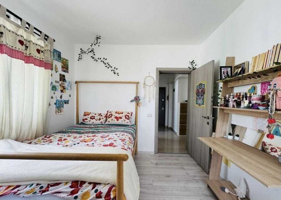 Vand apartament  mobilat, utilat  cu loc de parcare inclus