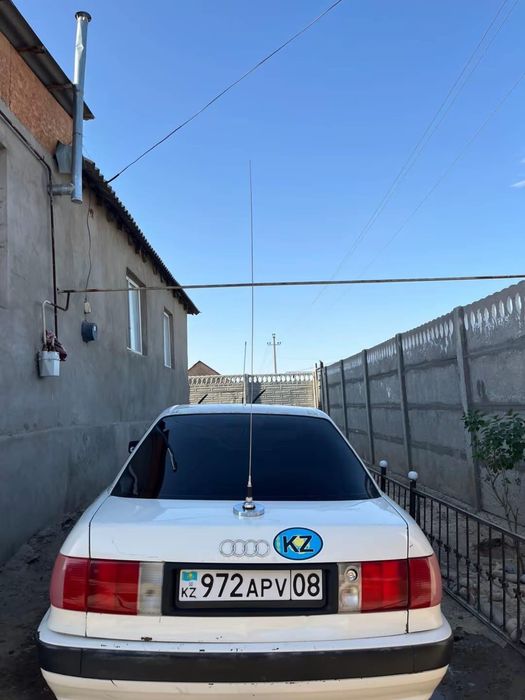 Ауди 90 срочно сатлад
