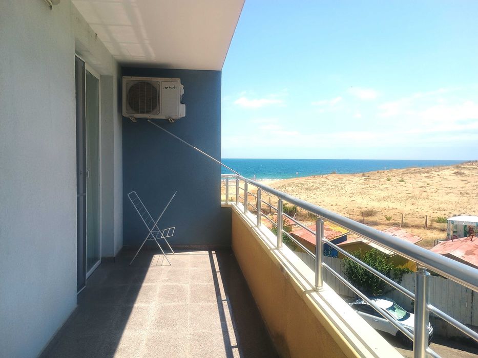 ТОП ЛОКАЦИЯ /Първа линия, до Дюната, гледка море,паркинг и две тераси