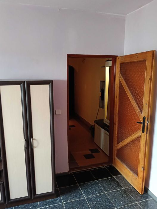 Отдавам под наем гарсониера във Враца, жк Дъбника, бл. 13