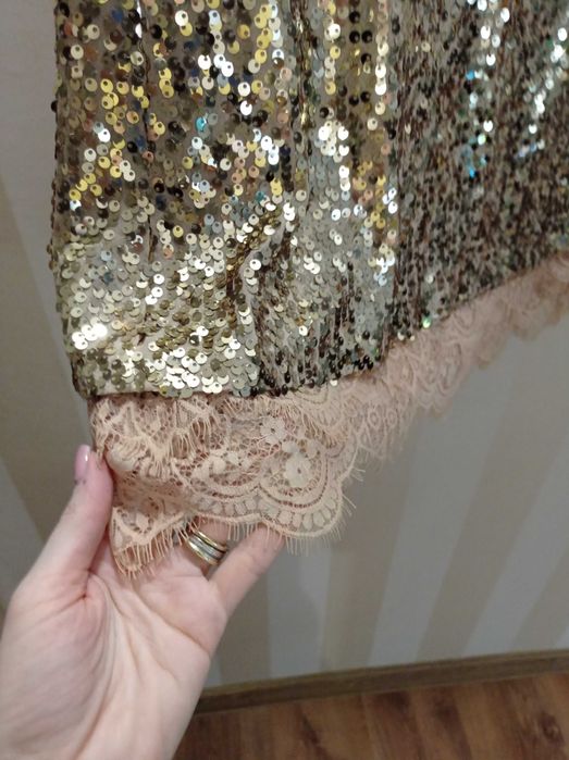 Платье пайетки золото