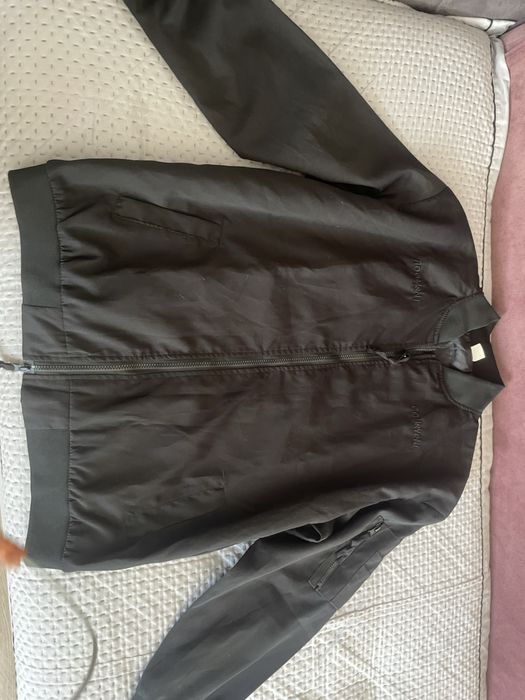 Продам бомбер женский