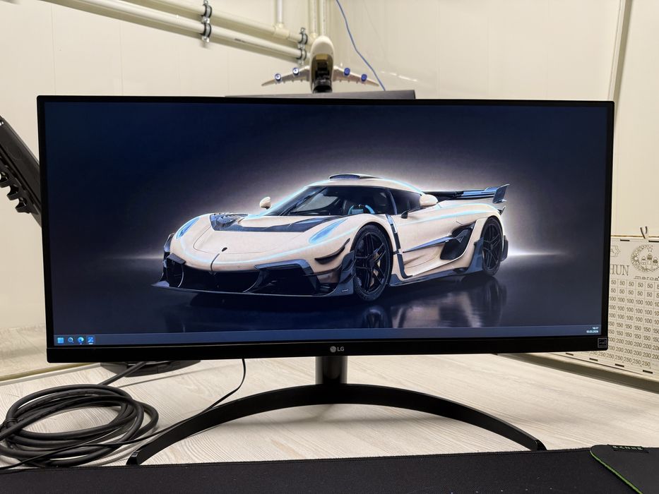 LG 29”WP500-B IPS 5mc, 75Hz, UWHD (2560 x 1080) Ultra Wide Led Monitor