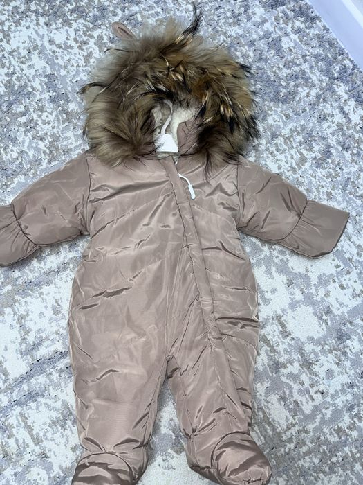 Продам комбинезон для малышей