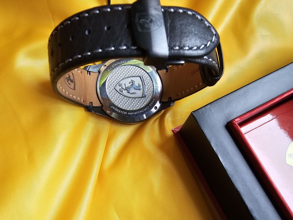 Часовник Ferrari