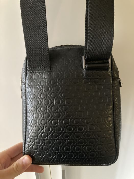 Кожени мъжки чанти Calvin Klein / Guess