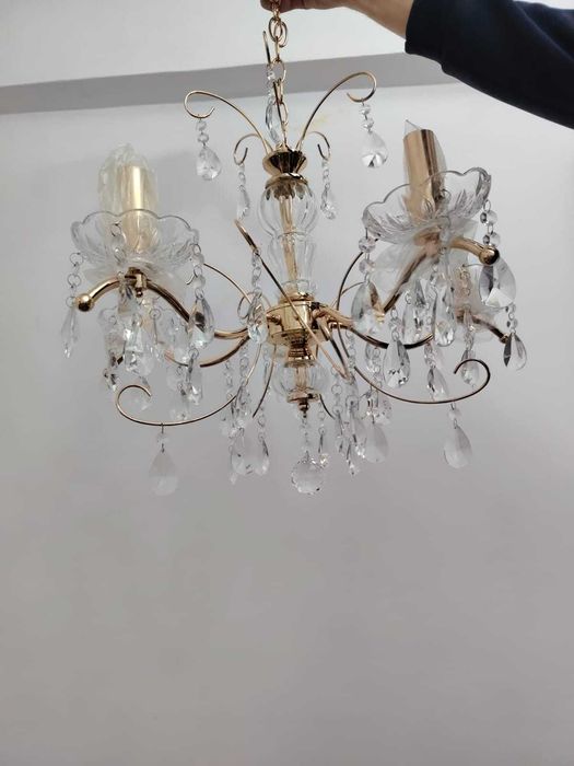 Светильники настенные (БРА) .Люстры всё по низким ценам.