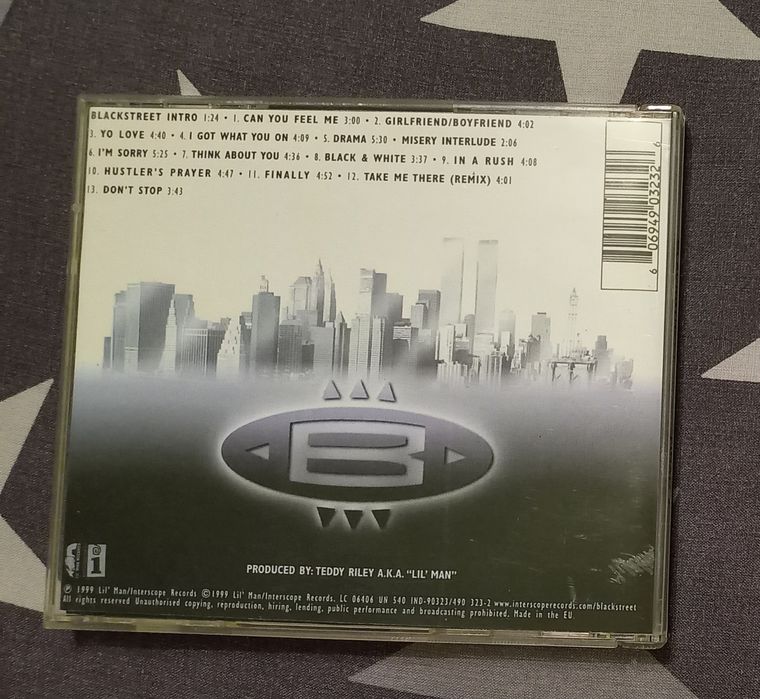 Аудио дискове с популярна западна музика