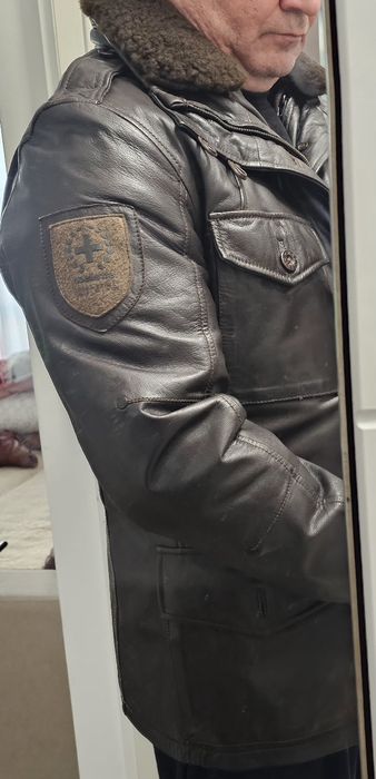 Haina piele STRELLSON swiss kross Editie Limitată