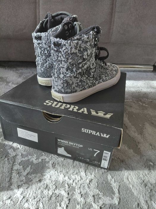 Дамски кецове SUPRA