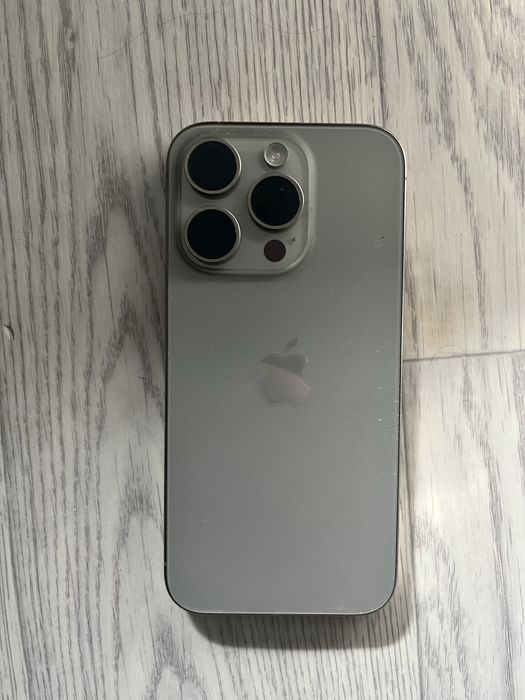 Iphone 15pro, 256гб., акб 89%