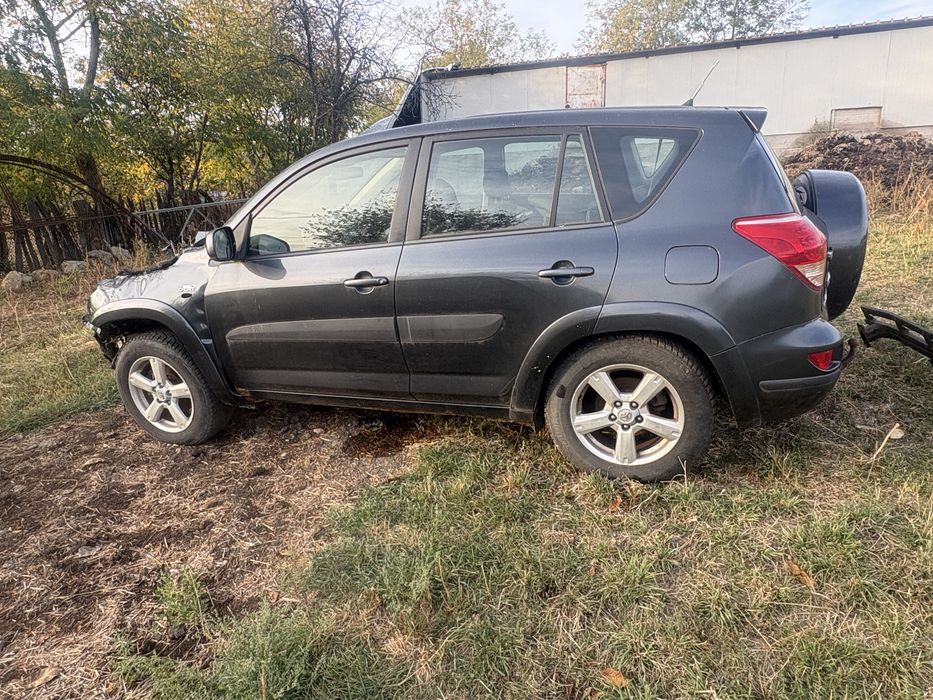 Toyota rav4 de piese