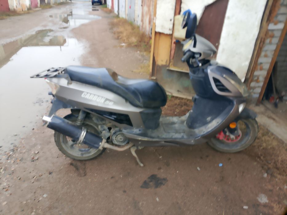 Продам скутер.    .