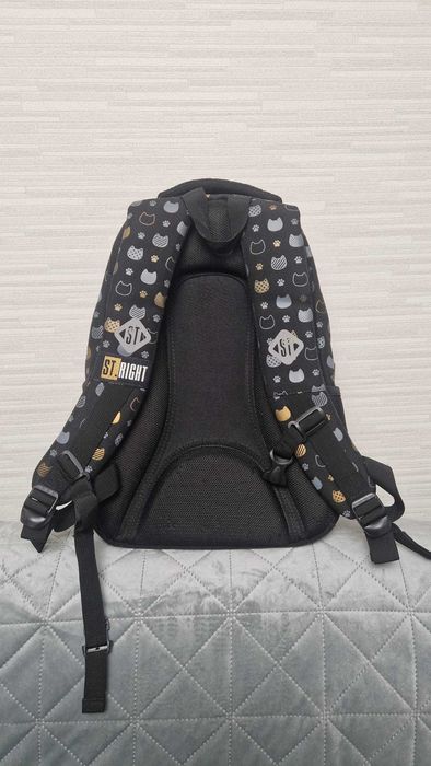 Ghiozdan școală ST.RIGHT – ergonomic, compartimentat, stare foarte bună