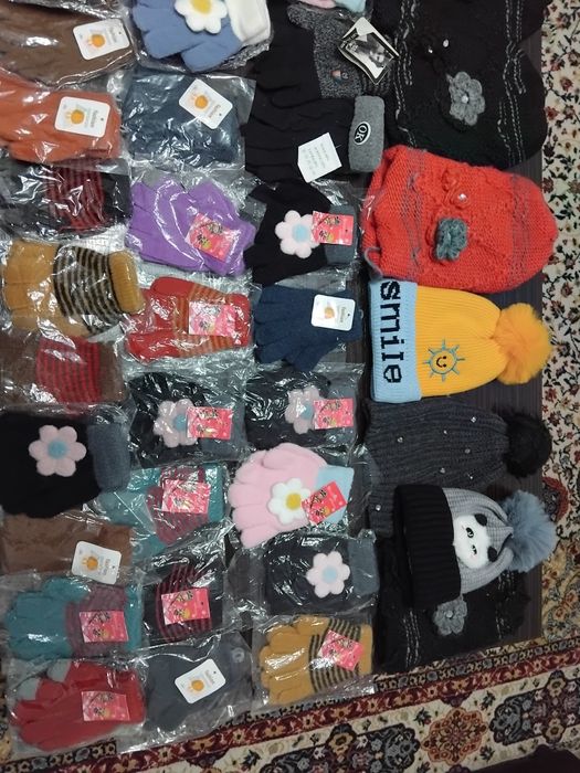 Детски шапки и ръкавици