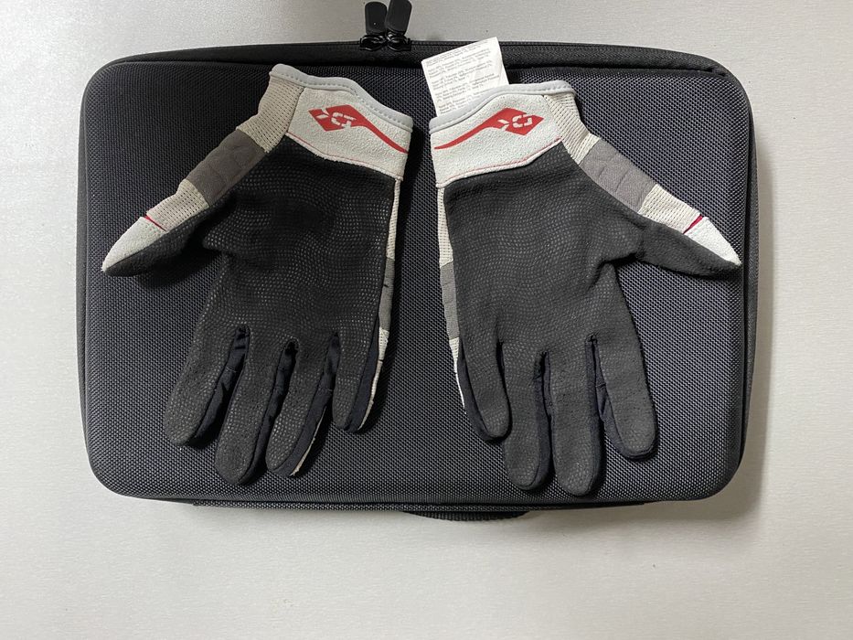 Ръкавици за сърф