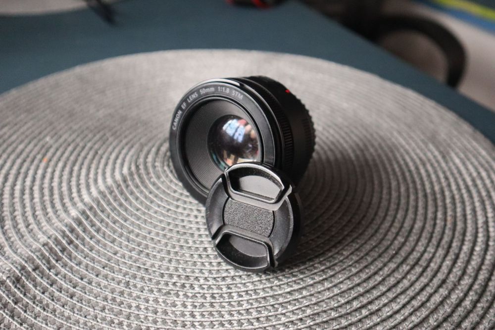 Canon EOS 100d + обектив 55mm