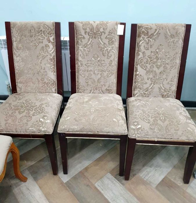 Продам разные стулья и диваны