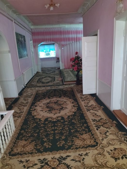 Ховли сотилади шахар