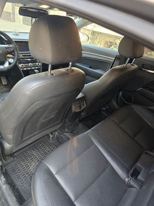 Hyundai elantra full 2020yil