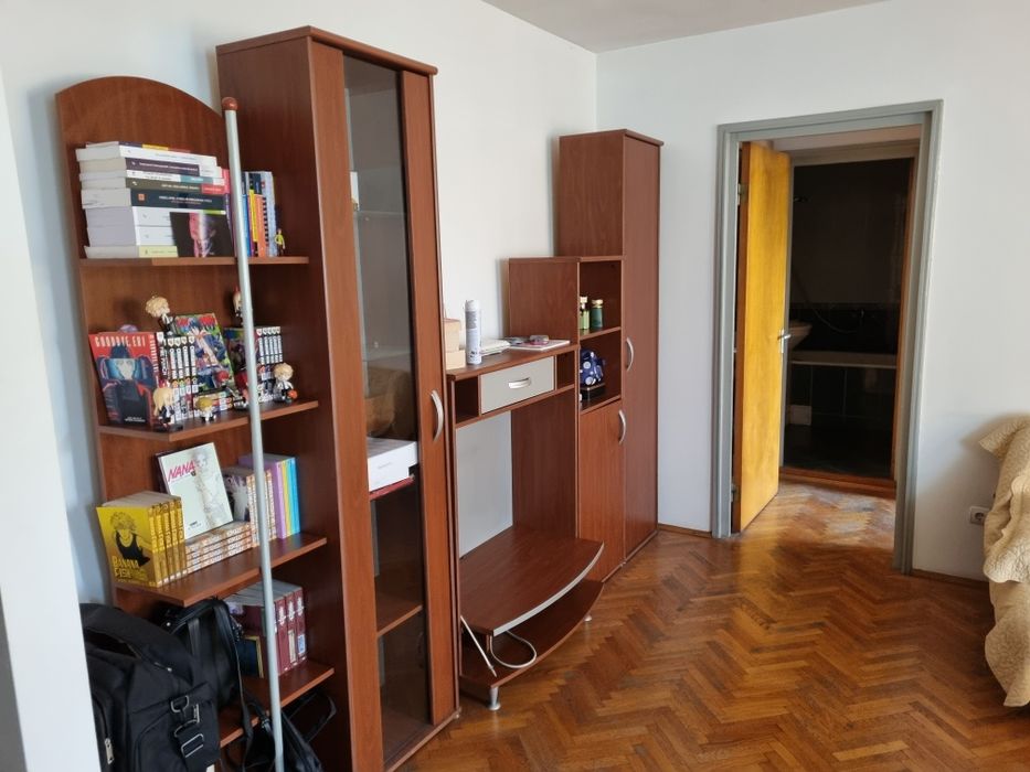 Vand 2 camere zona Gării