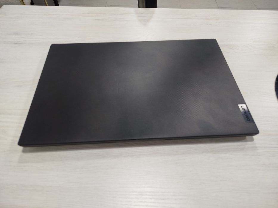 Lenovo V15 G3 | Core i3-1215U | 8GB RAM | 512GB SSD | Windows 11 Pro