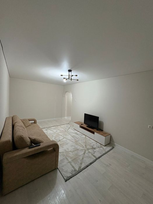 Продам 2 комнатную Спутник