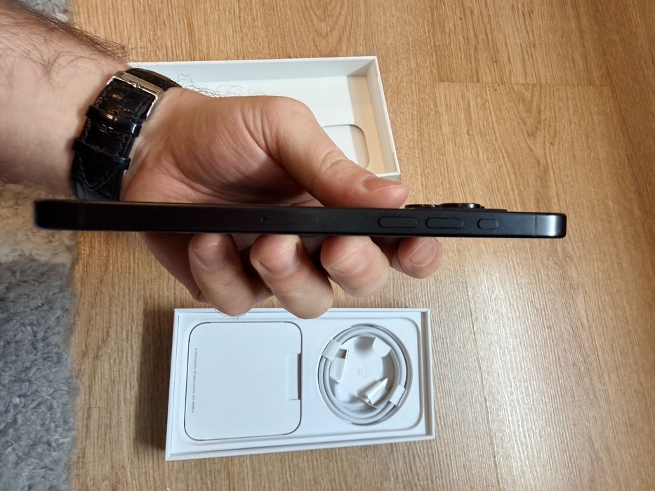 iPhone 15 pro max 256gb  inca in garantie full box, folii si husa