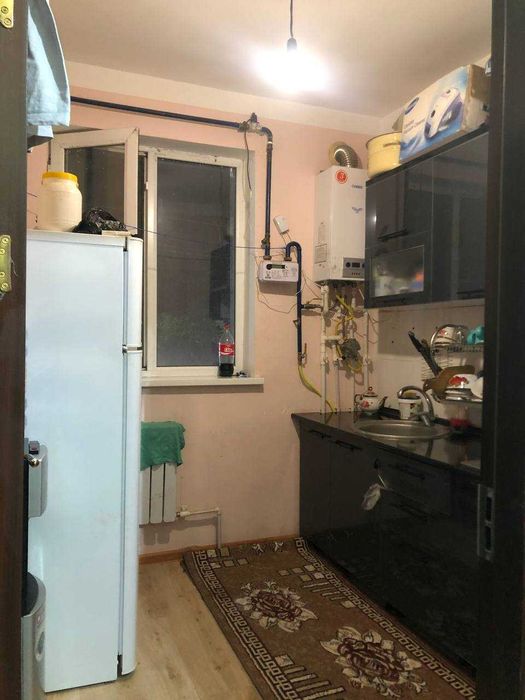 Uy sotiladi Qarshi, Yangi Chovqay massivi 216dagi 3 xonali 2-qavatdagi