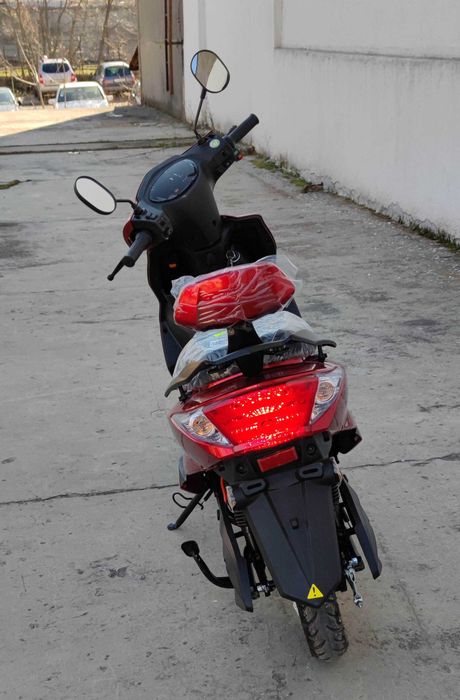 Електрически скутер модел ZG-S 2000W – 72V/32Ah