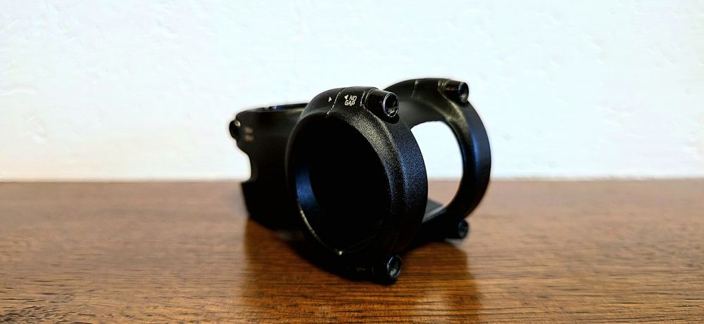 Vând ghidon și pipă Specialized!