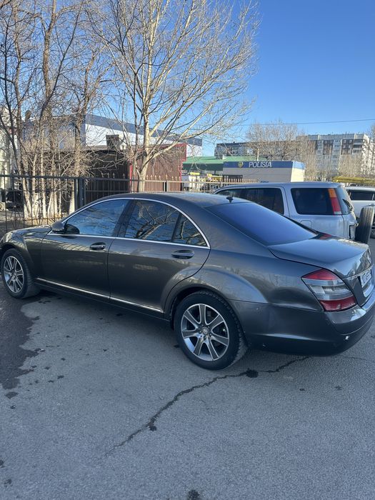 Мерседес 221