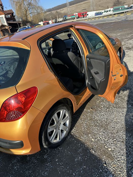 Vand peugeot 207 din 2007 1.6 Hdi volan dreqpta