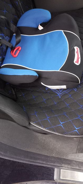 Автокресло(Бустер) детский для автомобиля