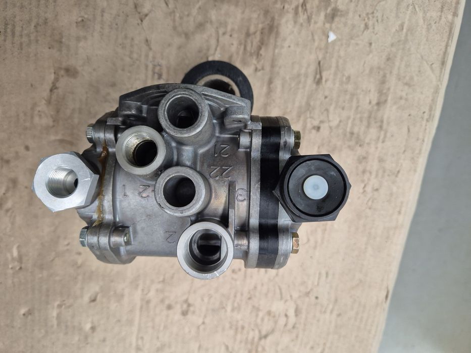 Supapa originala knorr bremse K015849N00 sau AE4311 nouă