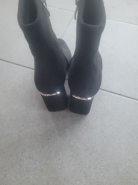 Дамски боти черни