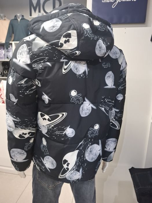 Куртка на подростка. Продам